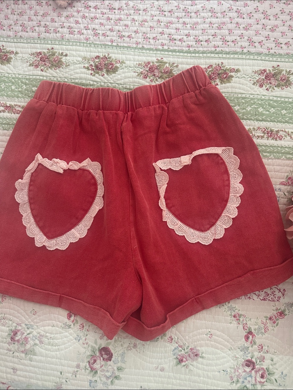 DAVI & DANI Rose Red High-Waist Heart Pocket Shorts